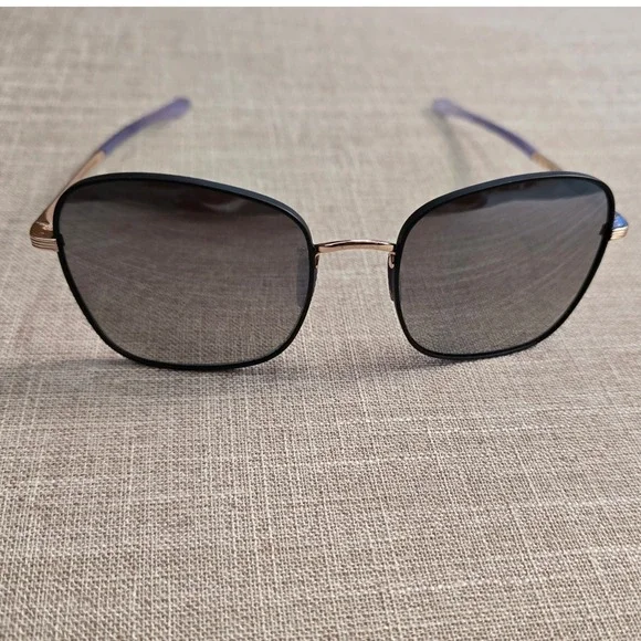 Krewe Sabine Sunglasses Black Rose Gold Square Metal Frames Grey Gradient Lens - Picture 2 of 5